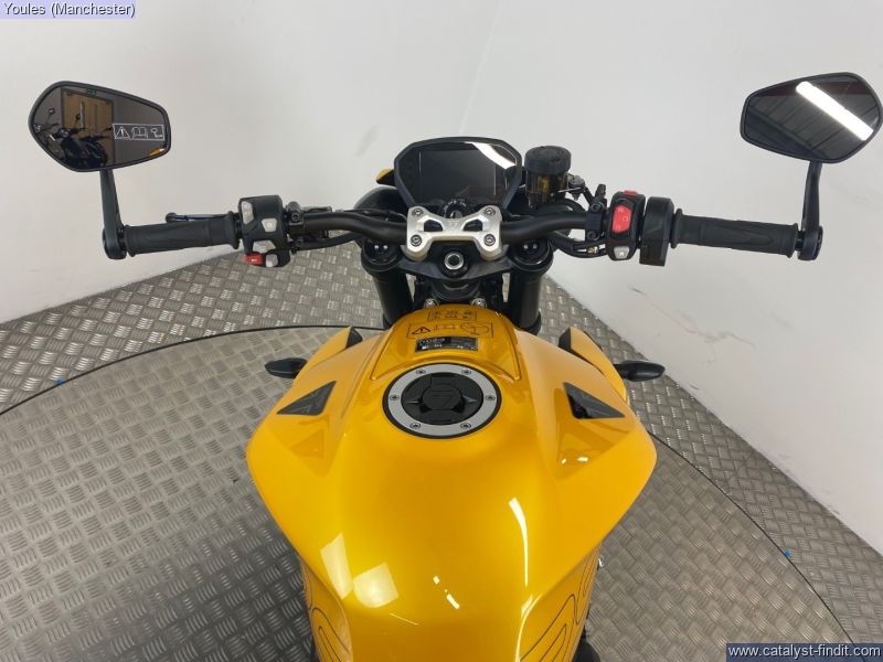 triumph-street-triple-rs-765-for-sale-catalyst-findit