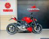 Ducati STREETFIGHTER V2